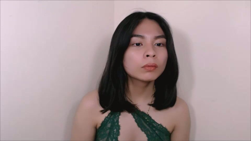 hollyaki69 humiliation webcam show