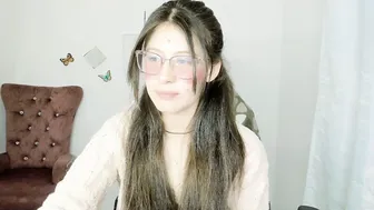 Zooeybelair daddy cam nude
