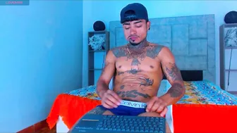 hot_latino_x socks - 08-Feb-2026