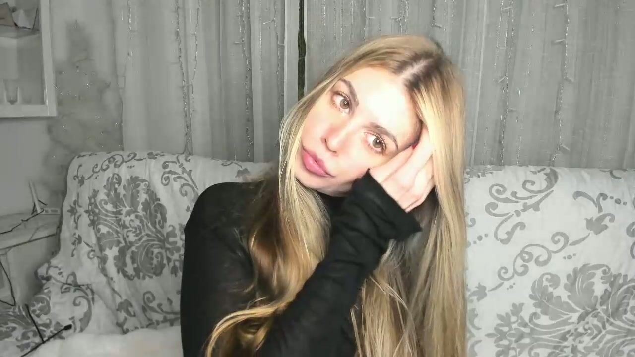 Veronarolls nude cam (02/09/2026)