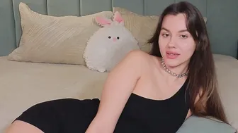 sweet_haeven cam posing on webcam