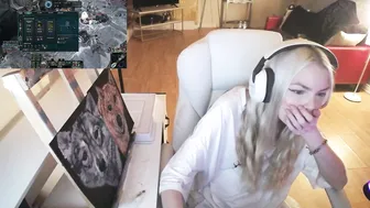 Tinykylie gaming live cam show