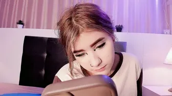 akira_sweet_ sex chat posing on cam