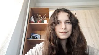 lonniegoldrup posing on cam (02-09-2026)