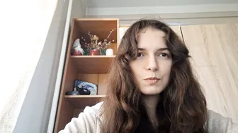 lonniegoldrup posing on cam (02-09-2026)