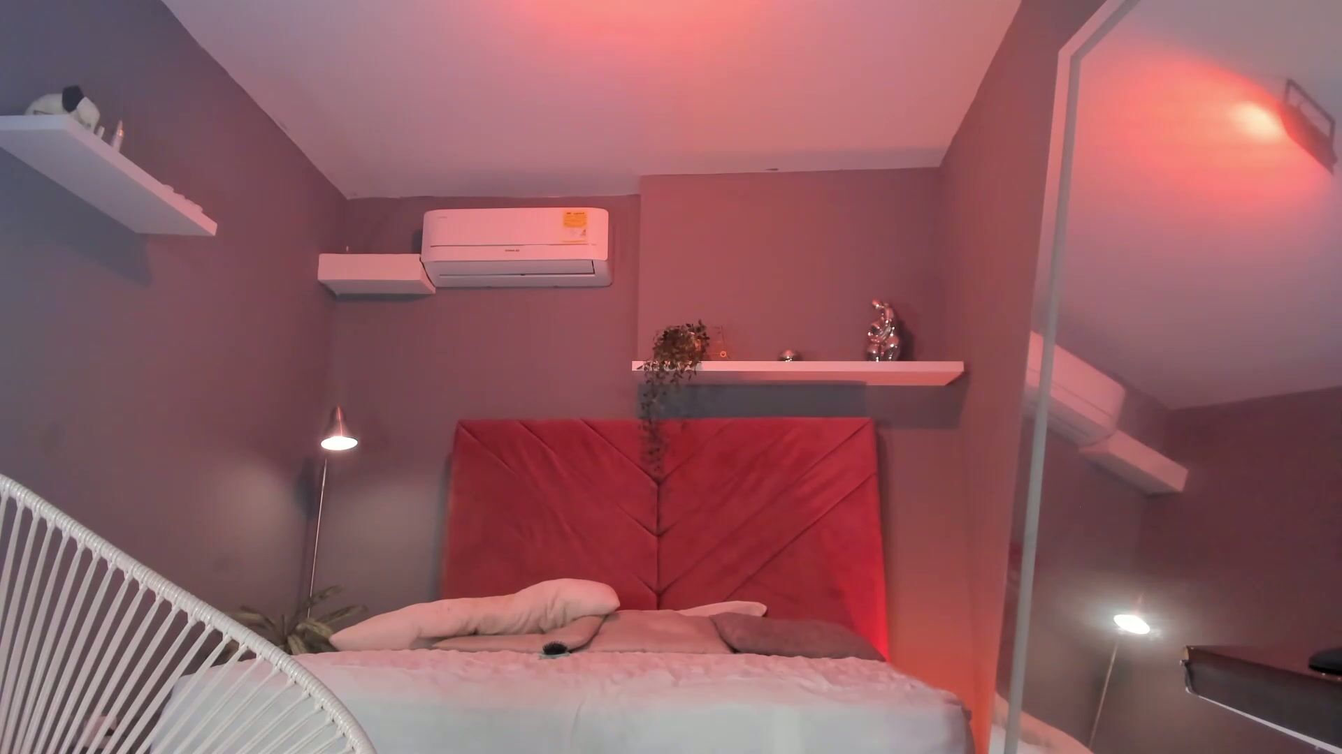 cinnia_ sex cam 02/09/2026