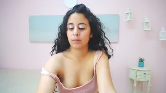 Scarlett_clyde nude chat 02-09-2026