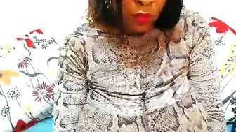 sexyebonylove89 posing on webcam (02-09-2026)