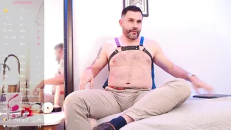 jonas_beard1 bigcock chat sex cam