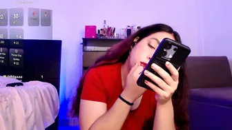 Carolinasweet33 bigass posing on cam