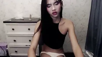 lycaloops petite webcam chat