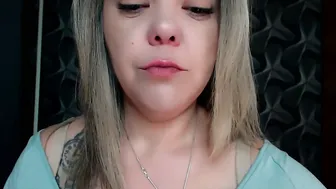 Cyberdomme posing on cam 02/10/2026