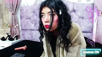 scarlet329665 posing on webcam - (02/10/2026)