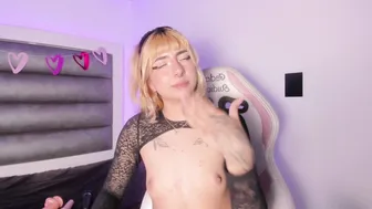 luna__scarlett webcam (02-11-2026)