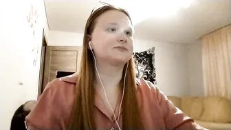 anika_lipps posing on cam 11-Feb-2026