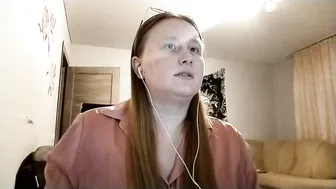 anika_lipps posing on cam 11-Feb-2026