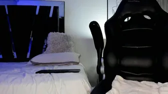 holly_29_m recorded nude video 688614