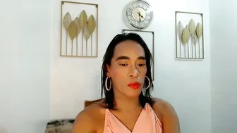 Transeugene1990 asian posing on cam
