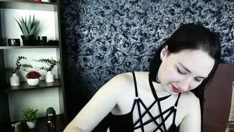 Moon_foxy_ cam porn - 02-11-2026