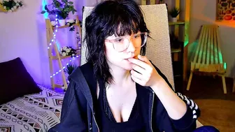 rickiowens recorded nude video 689597
