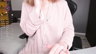 gigihadd recorded nude video 689998
