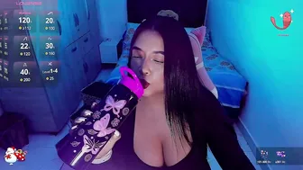 shanonn_diprima_ bigboobs posing on cam