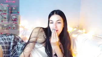 Karolina_hottie_ piercednipples 23 June 2025