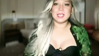 Miss_4_cuck smoke 11-Feb-2026