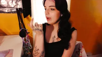 learaypie recorded nude video 690403