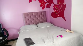 meloddyy__ on webcam 02/11/2026