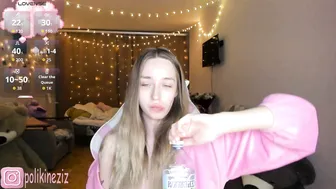 Merryl_clark smalltits chat girl porn