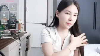 Xuyihan interactivetoy on cam