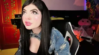 queenlamia recorded nude video 693449