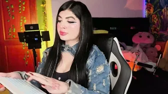 queenlamia recorded nude video 693449