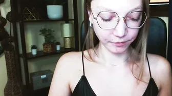 emilly_xkiss teasing - 02/12/2026