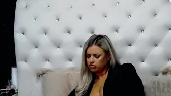 Emmamavis bigboobs webcam chat