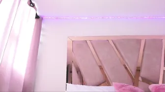 sarahhensoon webcam show 02/12/2026