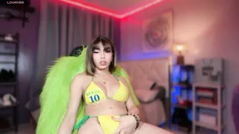 Amethyst_ts naked 12-Feb-26