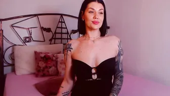 yvonneeverlee recorded nude video 696155