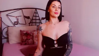 yvonneeverlee recorded nude video 696155