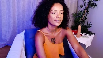 vivian_hortton sex cam webcam