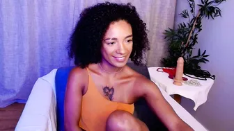 vivian_hortton sex cam webcam