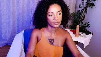 vivian_hortton sex cam webcam