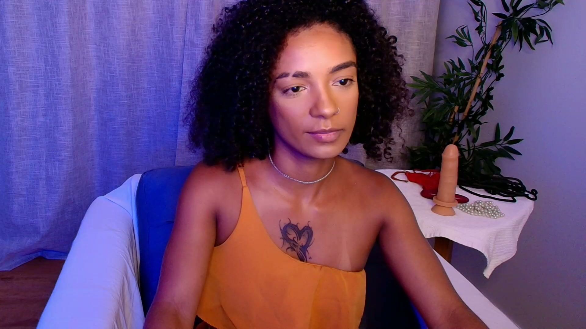 vivian_hortton sex cam webcam