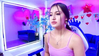 zoe_swan 02-13-2026