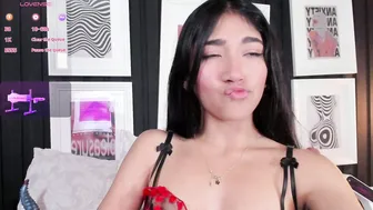 mariana_kalo 02-13-2026 webcam