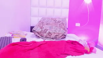 Emily_sexy3 chat sex 14-Feb-2026