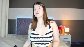 Nikkibust video cam video