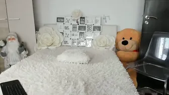 Eroticsensualkitty4u 02-14-2026