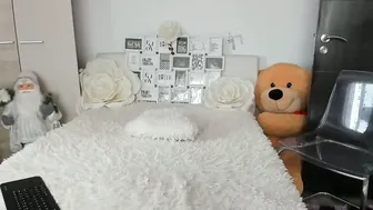 Eroticsensualkitty4u 02-14-2026